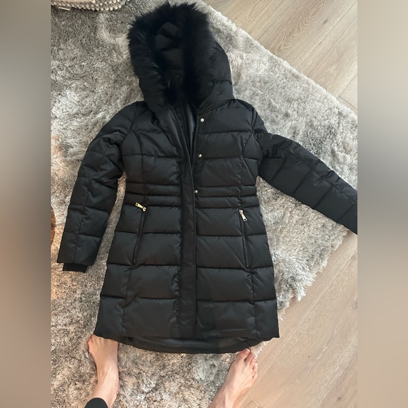 Great winter jacket super warm brand new Tahari - Picture 1 of 4